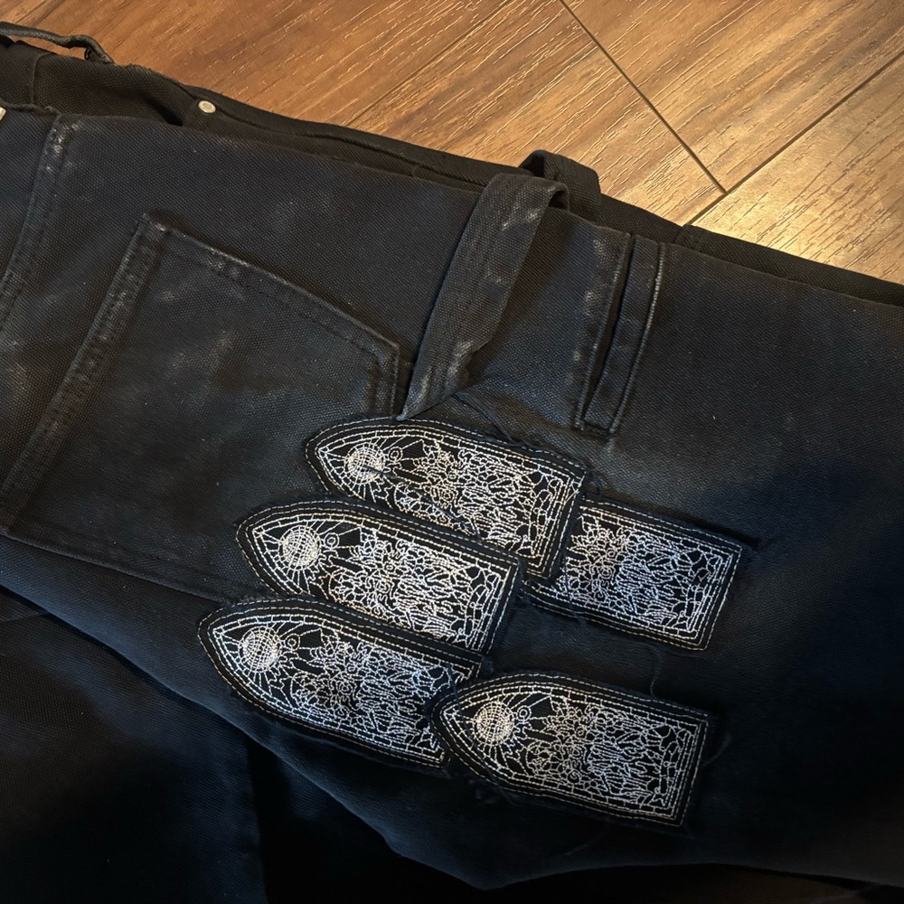 Who Decides War size 32 jeans black pair only - Picture 4 of 4